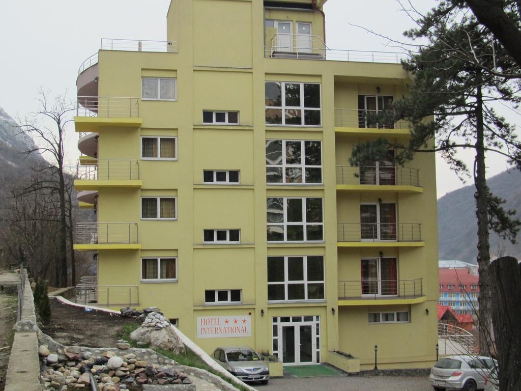 Hotel International Baile Herculane Exterior photo